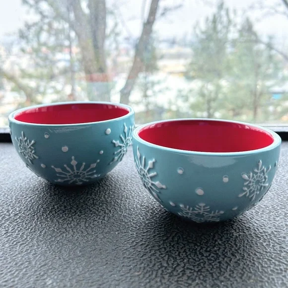 Hallmark Cozy Snowflake Nesting Bowls Set of 2 Tiffany Blue w Red interior EUC - Picture 3 of 5